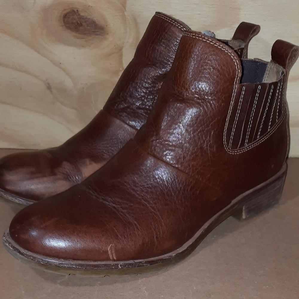 Sofft Heeled Boot womens Size 10m